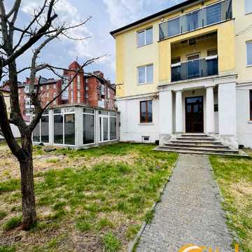 Куликівська вул., 16