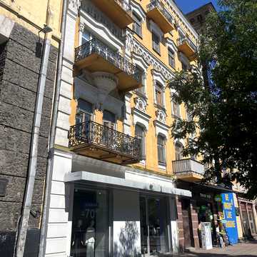 Велика Васильківська вул. (Червоноармійська), 12