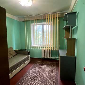 Київська вул., 44