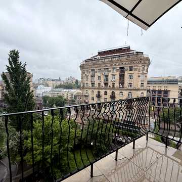 Лютеранська вул., 8
