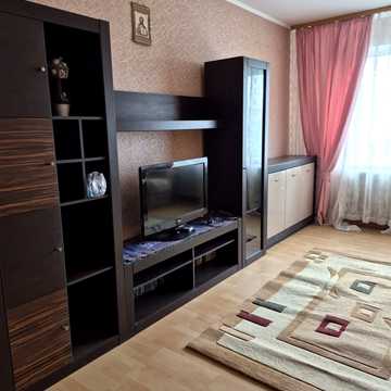 Василя Касіяна вул., 6