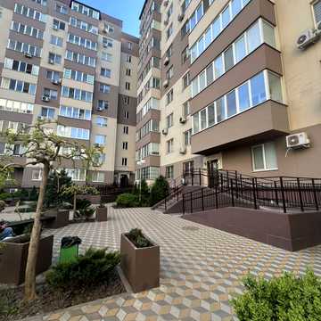 Святослава Ріхтера вул. (Щорса), 148-А
