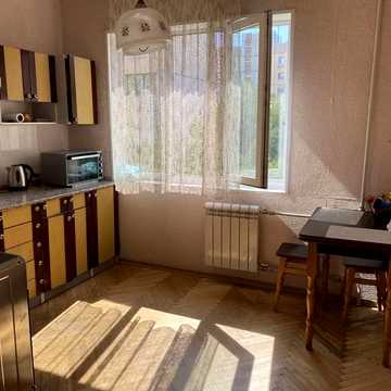 Європейського Союзу просп. (Правди), 17-А