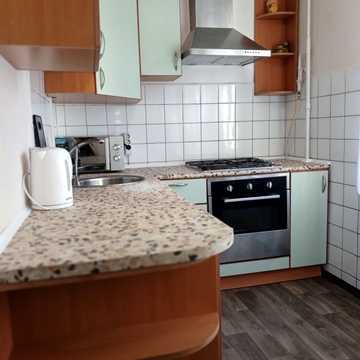 Зодчих вул., 24