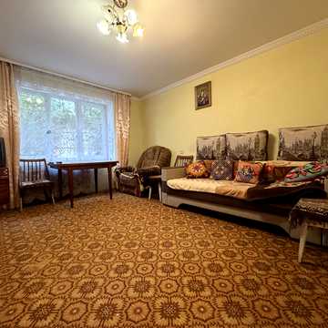 Пасічна вул., 75