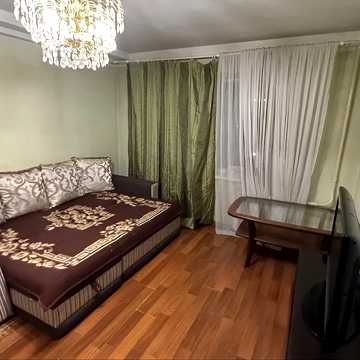 Автозаводська вул., 27