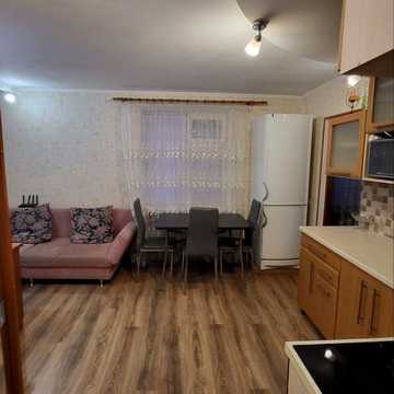 Фабрично-Заводська вул., 35