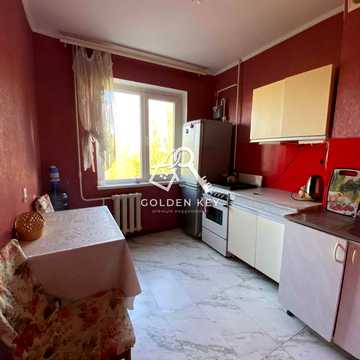 Сонячний мікрорайон вул., 15