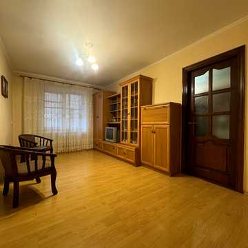 Київська вул., 65