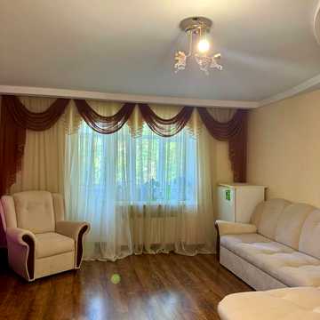 Левка Лук'яненка просп. (Рокоссовського), 26