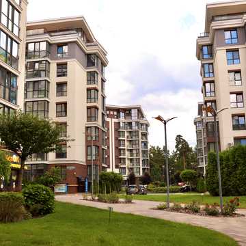 Прорізна вул., 1