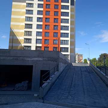 Тролейбусна вул., 5Г