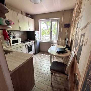 Наукова вул., 52/2