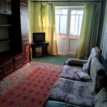 Великотирнівська вул., 4