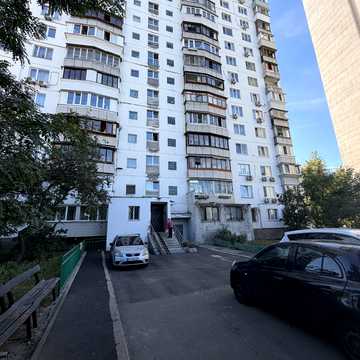 Райдужна вул., 11