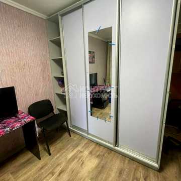 Михайла Комарова вул. (Тархова), 5