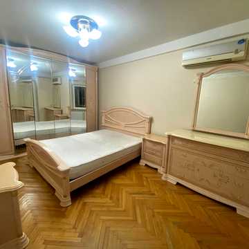 Пантелеймона Куліша вул. (Челябінська), 1