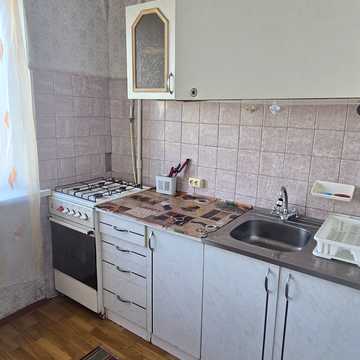 Червоної Калини просп. (Володимира Маяковського), 20-В