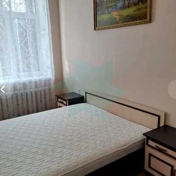 Володимира Мономаха вул. (Московська), 10