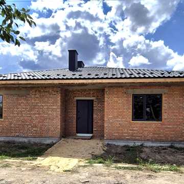 Центральна вул.