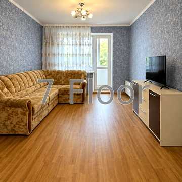 Володимира Момота вул., 52
