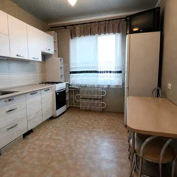 Героїв бульв., 38