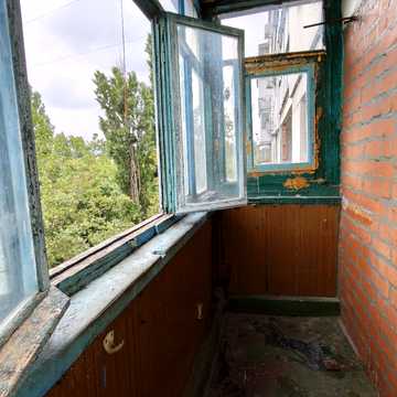 Академіка Корольова вул., 20