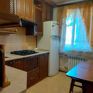 Метробудівників вул., 15