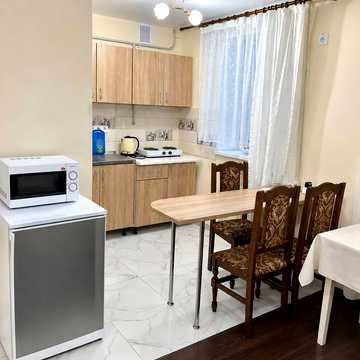 Української Перемоги вул., 25