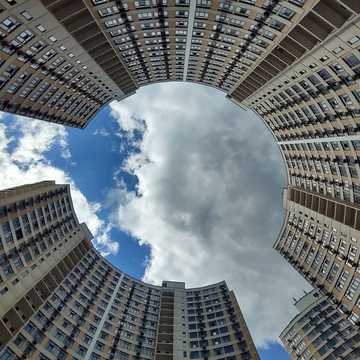 Валерія Самофалова вул. (Каманіна), 16а/2