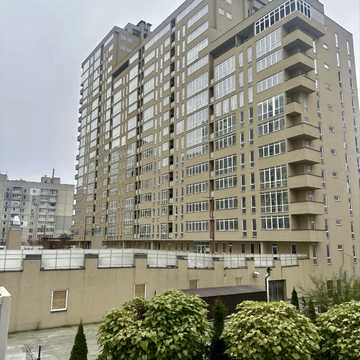 Сухумська вул., 22
