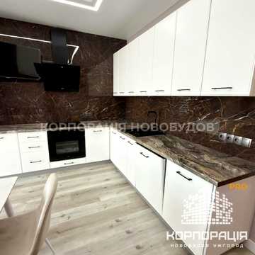 Загорська вул., 184