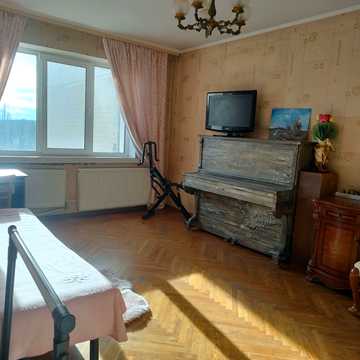 Жмеринська вул., 32