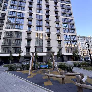 Олександра Довженка вул., (Будинок 10)