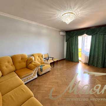 Максима Токарева вул. (Вузівська), 5