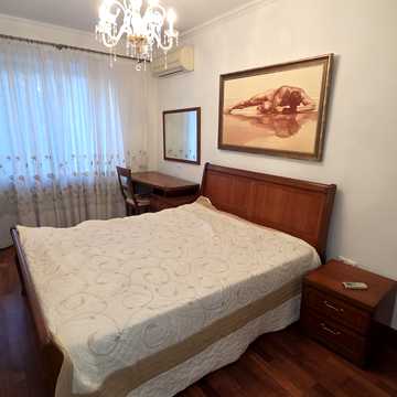 Голосіївський просп. (40-річчя Жовтня), 27