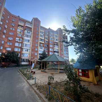 Віктора Баталіна вул. (Мічуріна), 2а