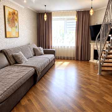 Миколаївська вул., 16
