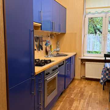 Євгена Коновальця вул. (), 65