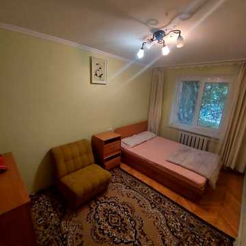 Панаса Мирного вул., 27