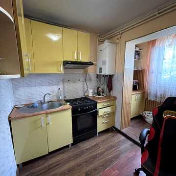 Євгена Коновальця вул., 136-Д