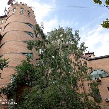 Назарівська вул. (Вєтрова), 7-Б