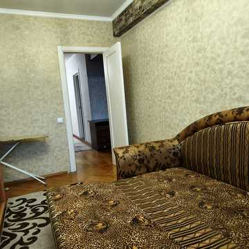 Павла Тичини просп., 10