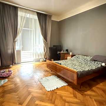 Антона Кохановського вул., 5