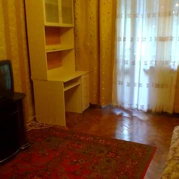 Бакинська вул., 26