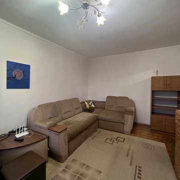Райдужна вул., 20