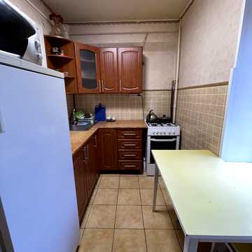 Дмитрівська вул., 96-98