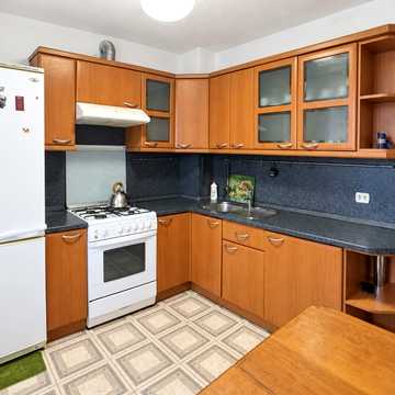 Миколи Соловцова вул., 3