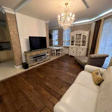 Лабораторна вул., 8