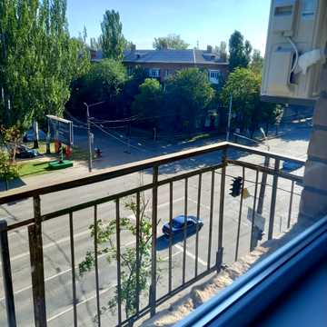 Університетський просп. (Гагаріна), 53